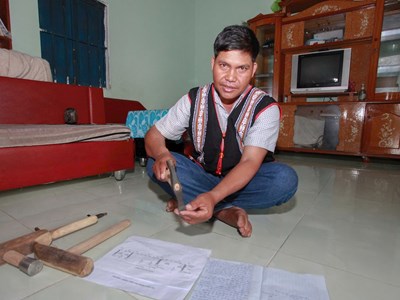 Nghệ nhân A Glững: Người giữ hồn cồng chiêng giữa đại ngàn 