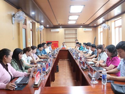 Quảng Ngãi: Không nhận hoa chúc mừng đại hội, xã Tu Mơ Rông kêu gọi góp cây giống giúp dân thoát nghèo