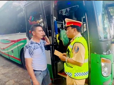 Đắk Lắk: Xử phạt hơn 234 triệu đồng xe khách chở quá 21 người, tài xế không có bằng lái