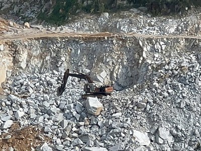 Dấu hỏi về tính pháp lý trong đấu giá khoáng sản tại Quảng Ngãi