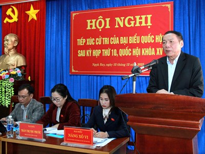 Bộ trưởng Nguyễn Văn Hùng tiếp xúc cử tri xã Ngọk Bay, tỉnh Quảng Ngãi