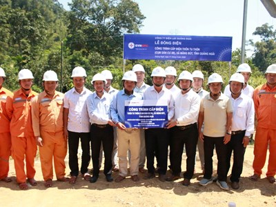 Quảng Ngãi đưa điện về vùng lõi khó khăn, 123 hộ dân thoát cảnh “nhiều không”