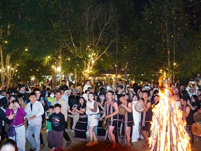 Măng Đen “đánh thức” mùa du lịch lễ hội