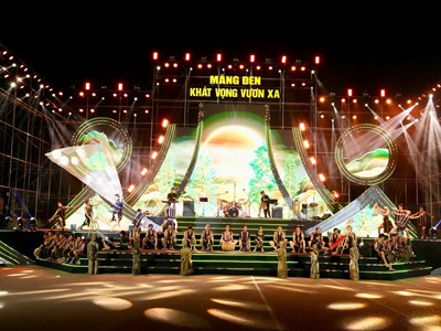 Măng Đen bùng nổ đêm hội 30.4: Bản giao hưởng đại ngàn thắp sáng khát vọng vươn xa