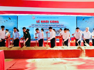 Đại tướng Phan Văn Giang dự Lễ khởi công 100 nhà tránh lũ đa năng tại Đắk Lắk