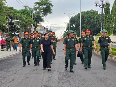 Thượng tướng Lê Quang Minh kiểm tra công tác tìm kiếm, quy tập hài cốt liệt sĩ tại Quảng Ngãi