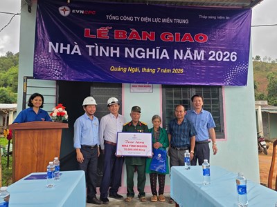 PC Quảng Ngãi trao tặng 10 mái ấm nghĩa tình, tiếp thêm động lực cho gia đình người có công