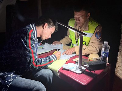 Đắk Lắk: Chặn xe khách chạy 134km/h, tài xế dương tính với ma túy