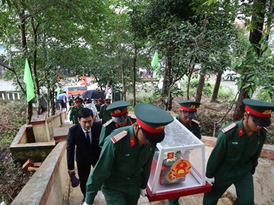 Quảng Ngãi: Truy điệu và an táng 10 hài cốt liệt sĩ