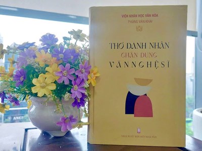 Chân dung văn nghệ sĩ qua lăng kính thơ của nhà văn Phùng Văn Khai