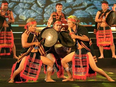 Quảng bá hình ảnh Việt Nam qua lăng kính văn hóa đa sắc tộc