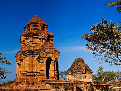 Tháp Chăm, biểu tượng trường tồn của văn hóa Chăm