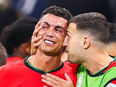 Tiết lộ lý do thật khiến Ronaldo khóc tại EURO 2024