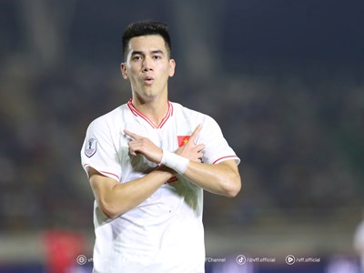 Tiến Linh là một trong những cầu thủ xuất sắc nhất lượt trận đầu tiên ASEAN Cup 2024