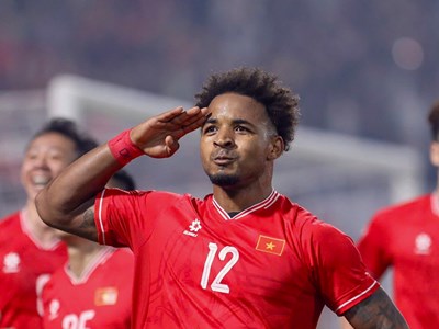 “Nổ súng” liên tục, Nguyễn Xuân Son nói gì trước trận chung kết lượt về?