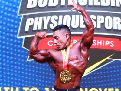 Lực sĩ Phạm Văn Mách lần thứ 7 vô địch thế giới