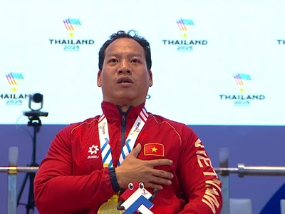 Lê Văn Công bảo vệ thành công tấm HCV tại ASEAN Para Games 