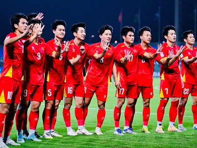 FIFA, AFC hết lời khen ngợi tinh thần chiến đấu của U23 Việt Nam