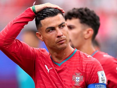 Thêm một cầu thủ Bồ Đào Nha có phát ngôn tranh cãi về Ronaldo