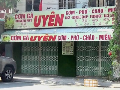 Nhà hàng, quán ăn món gà ở  Nha Trang “vắng tanh”