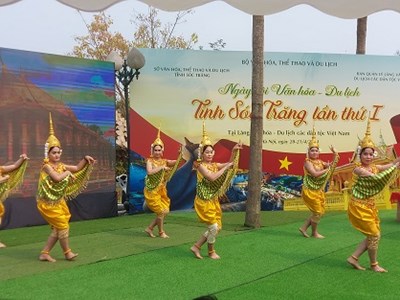  Về “Ngôi nhà chung” thưởng thức văn hóa Khmer