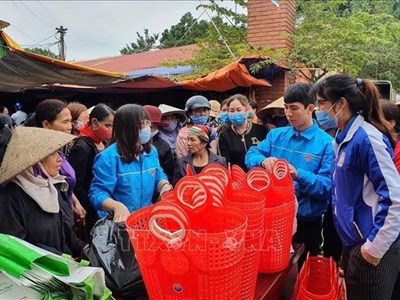 Trái đất và nhựa