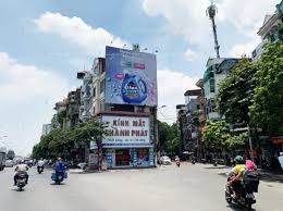  Hạn chế bảng quảng cáo kích cỡ quá lớn 