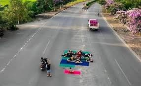  Xử nghiêm nạn chặn đường chụp ảnh, livestream 