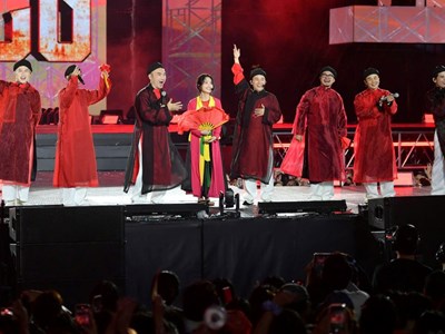 Xúc động sau đêm chung kết show Anh trai vượt ngàn chông gai