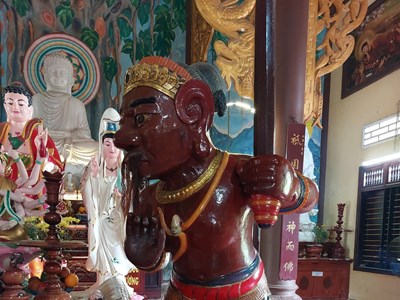 Hệ luỵ từ việc tô vẽ hai bức tượng Chăm