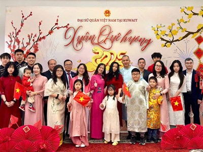 Hơn 100 kiều bào tham dự Chương trình Xuân Quê hương 2025 tại Kuwait  