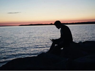 10 lý do khiến bạn luôn nhung nhớ người yêu cũ