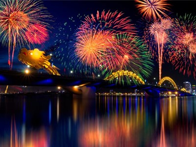 Cả nước hân hoan đón Quốc khánh bằng pháo hoa rực rỡ