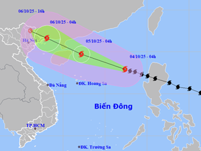 Bão số 11 Matmo liên tục mạnh lên trên Biển Đông