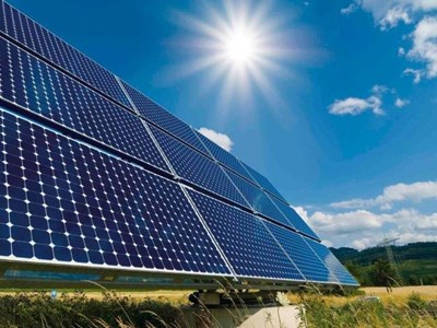 Australia sẽ miễn phí ba giờ điện mặt trời mỗi ngày cho hàng triệu hộ dân