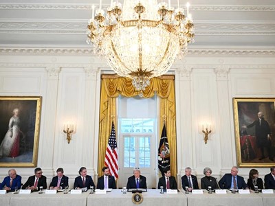 Mỹ thúc đẩy đầu tư 100 tỉ USD vào dầu mỏ Venezuela, doanh nghiệp phát tín hiệu thận trọng