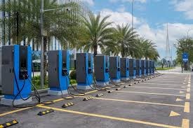  Cần ưu tiên phát triển mạng lưới trạm sạc xe điện