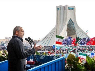 Iran công bố 3 thành viên Hội đồng lãnh đạo lâm thời