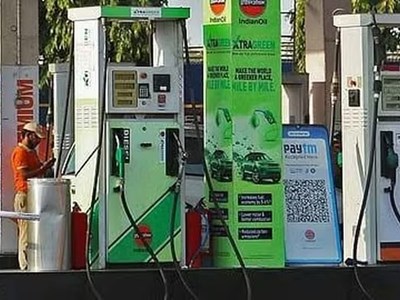 Ấn Độ giảm thuế tiêu thụ đặc biệt với xăng và dầu diesel 