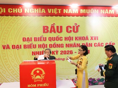  Từ Hội nghị tổng kết công tác bầu cử