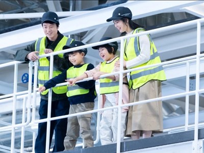 Du lịch công nghiệp bùng nổ, trẻ em Trung Quốc lớn lên cùng công nghệ