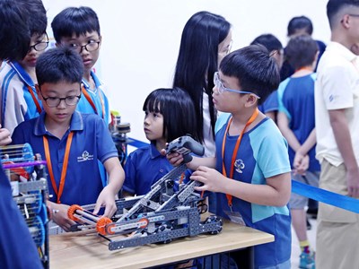 Bài 1 - Kinh tế số và cơn khát nhân lực STEM