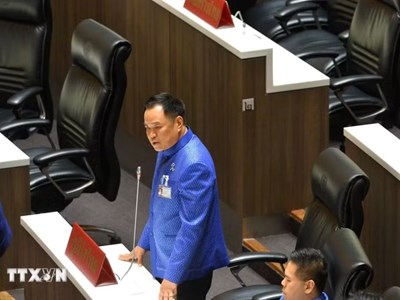 Lập trường cứng rắn