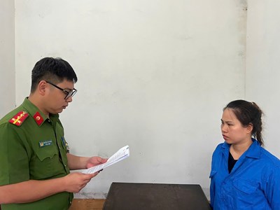  Đừng để đòn roi núp bóng dạy con