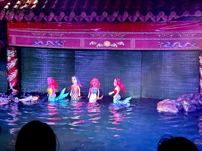  Trẻ hóa sân khấu thủy đình