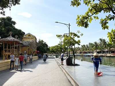   Hội An khắc phục tình trạng rác thải “quá tải” trong phố cổ
