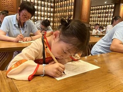 Du lịch học tập bùng nổ trong kỳ nghỉ hè tại Trung Quốc