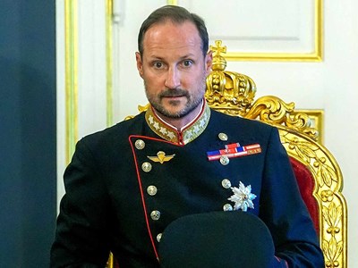 Thái tử Haakon VIII lên ngôi Vua Na Uy sau khi Vua Harald V qua đời