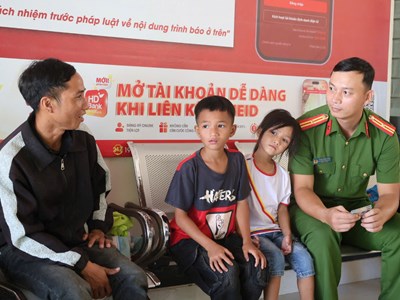 Để mỗi gia đình đều có “chìa khóa số”