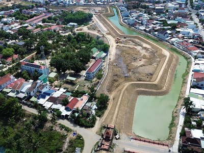 Có kịp hoàn thành trước mùa mưa bão đến?